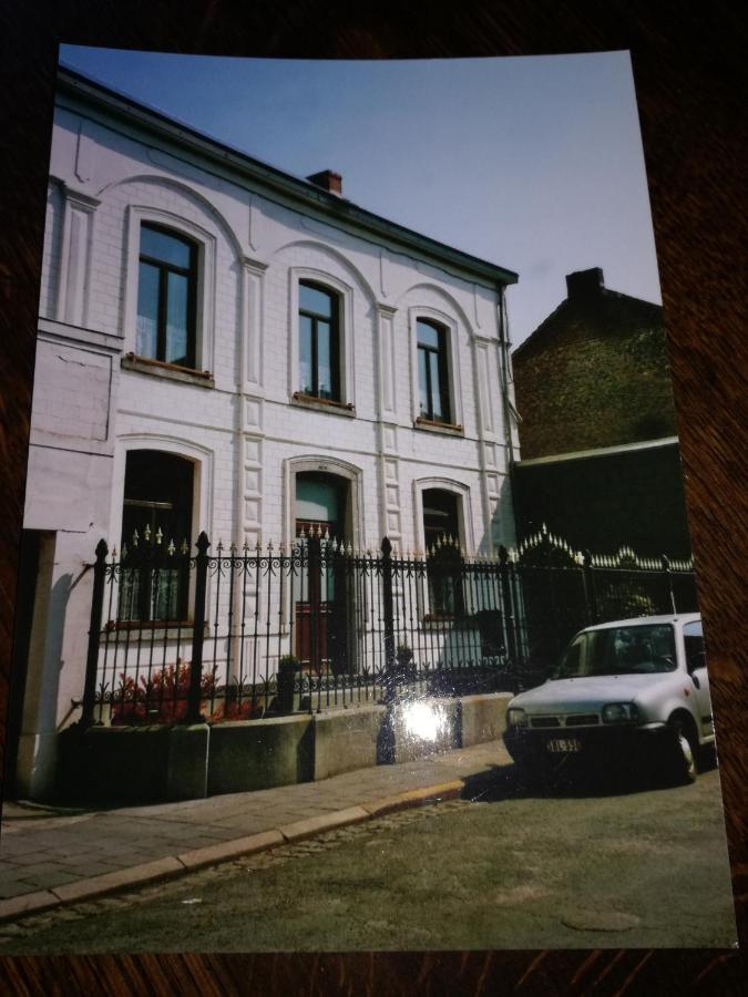 B And B Comme Chez Soi La Hestre Екстер'єр фото